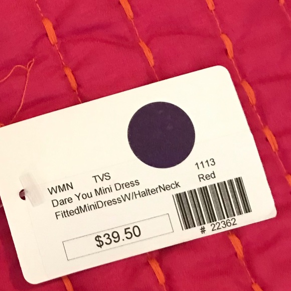 Red Dress - Picture 4 of 4